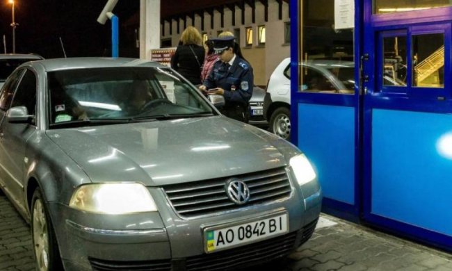 Українських водіїв очікують нові правила в'їзду в ЄС