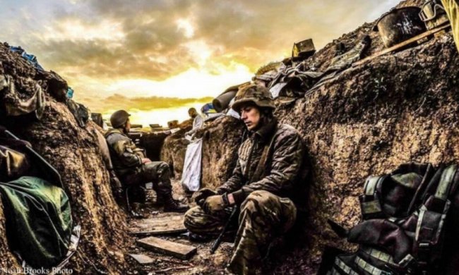 Американець показав фото з фронту в Широкиному