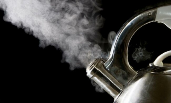 Двічі кип'ячена вода небезпечна для здоров'я