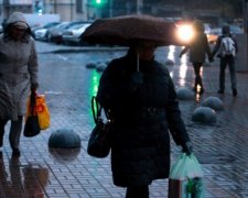 Стихія знову атакує українців