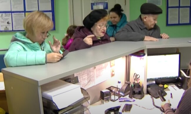 Пенсіонери. Фото: скрін youtube