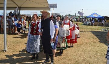 Москаль погуляє на закарпатському весільному фестивалі (фото) 