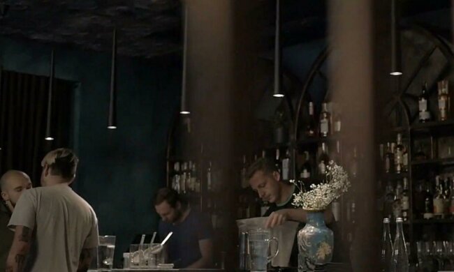 бар / скріншот з відео