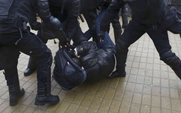 Шестерых украинцев задержали в Беларуси за участие в митингах