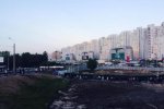 У Києві біля метро влаштували стрілянину, є постраждалі
