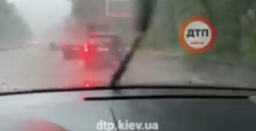 Негода у Києві, скріншот з відео