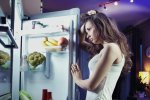 Щоб одяг не тріщав по швах, ці продукти ні в якому разі не можна їсти на ніч
