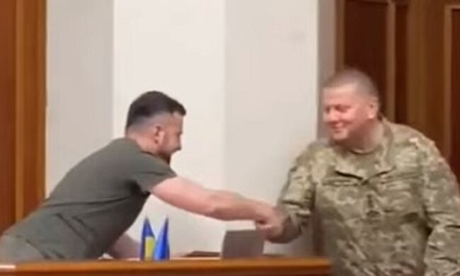 Володимир Зеленський та Валерій Залужний. Фото: скриншот Youtube