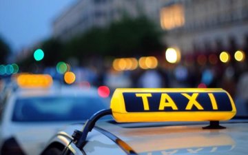 Напідпитку: в новорічну ніч чоловік об'їздив пів-Європи на таксі