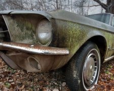 Користувачів Facebook "порвав" ремонт іржавого авто (ВІДЕО)
