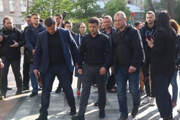 Циничные выходки Рады против Зеленского обернулись громким скандалом: "Люди вынесут вас на вилах"