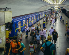 Київське метро паралізовано: доведеться змінювати маршрути