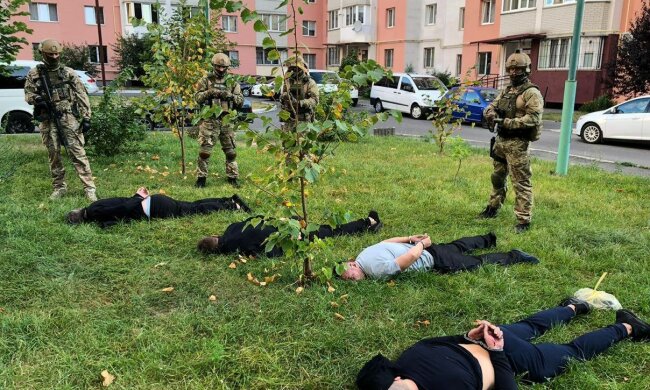 Банда ромів тероризує Вінниччину, "золотять ручку" в обмін на голі стіни: будьте обережні