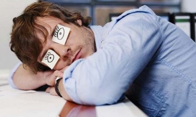 Як відновити режим сну в будні