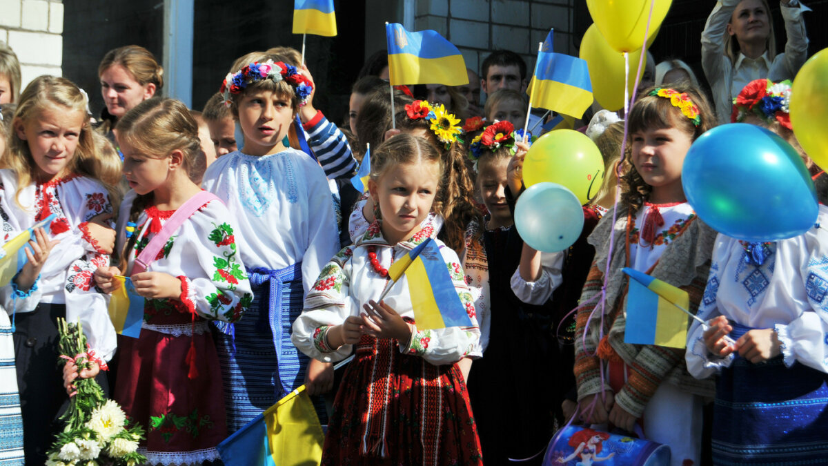 Поздравления Выпускникам 11 Класса На Последний Звонок Красивые Стихи И Проза - ОРТ: розаветров-воронеж.рф