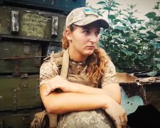 "Каждый должен это сделать": 19-летняя украинка бросила все, чтобы защищать родные земли, откровенное интервью юной героини