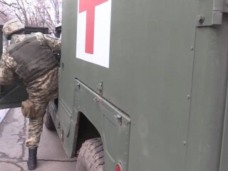 Військовий медик, фото: скріншот з відео