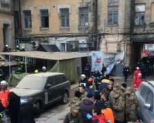 Под завалом дома нашли еще двух погибших