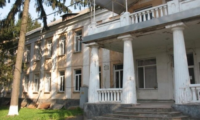 Сім лікарень закриють у Вінницькій області