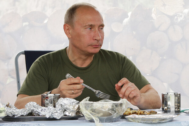 Под наблюдением врача и охраны - как и где готовят еду для Путина