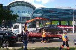 В Киеве жестко проучили царя всех парковок, в сети торжествуют: "Довы**ывался, петух?"