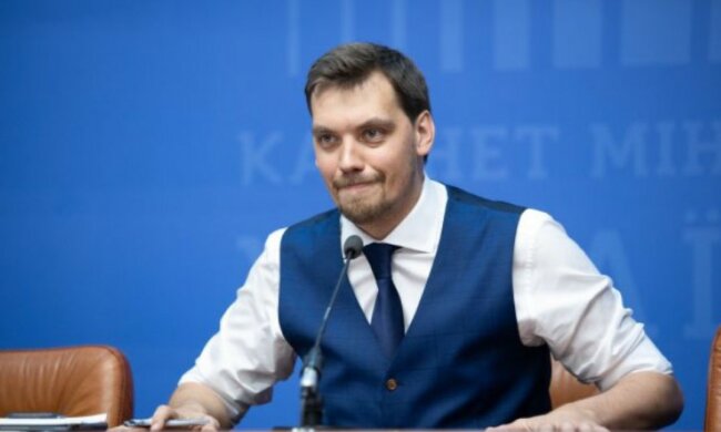 Глава Кабміну Гончарук отримав першу зарплату: Зеленський і Богдан можуть починати заздрити