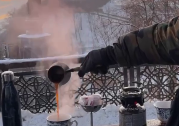 Зима, снег, кофе, фото из соцсетей