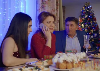 Новий рік. кадр з фільму "Новорічний янгол"