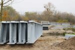 У Нетішині йде будівництво пішохідного мосту, фото ХМ-інсайд.