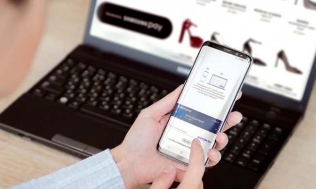 Покупки в інтернеті: українців змусять платити по-новому