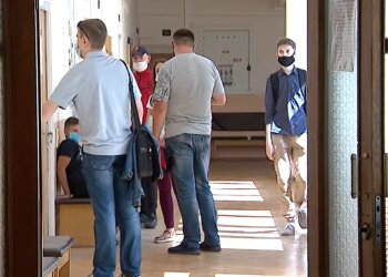 Повышение зарплат в Украине, фото: кадр из видео