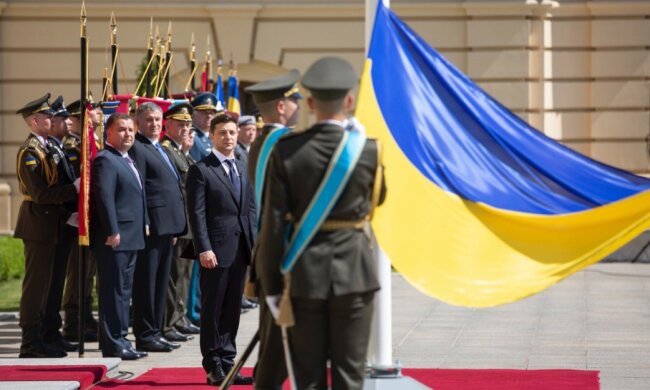 Зеленский патриотично поздравил украинцев с Днем флага: яркое фото