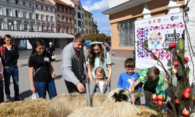 Івано-Франківськ святкуватиме День подяки: які традиції "перекочували" в Україну від Трампа
