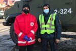 Суденты-медики дежурят на блокпостах на Прикрапатье: Суспільне