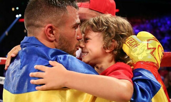 Василь Ломаченко показав чоловічі розваги із сином: "Виховую чемпіона"
