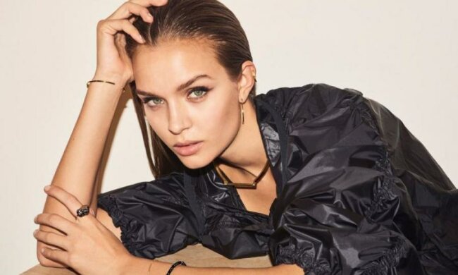 Ангел Victoria's Secret показала фанатам ідеальне тіло у гарячому міні