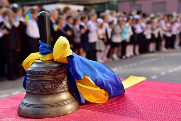 Для школярів в Україні пролунав перший дзвоник, фото:Уніан
