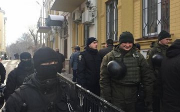 Антитрухановский майдан: противники одесского мэра оккупировали суд