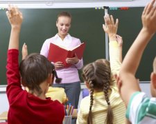 На вчителів чекають масові звільнення
