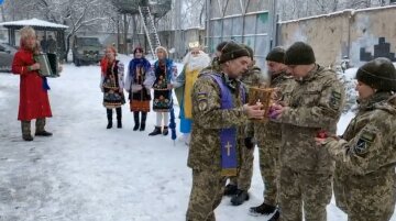 Вифлеємський вогонь миру передали командуванню операції Об’єднаних сил, скріншот