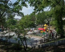 Росіяни з дитинства привчають дітей до візитів у поліцію