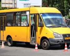 У Дніпрі маршрутка "розсипалася" на ходу, вереск на все місто: перевірки не допомагають