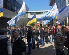 Копи взялися за прихильників Саакашвілі