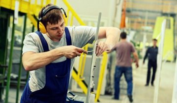 Поляки ускладнять життя трудовим мігрантам з України