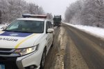 Под Киевом грузовик влетел в автобус: фото металлического месива