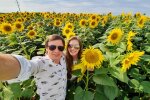 Дружина Комарова з "Світ навиворіт" розповіла про карантинну відпустку з чоловіком: "Цілувалися як божевільні"