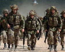 Нічне жахіття бойовиків: американський десант висадиться на Донбасі