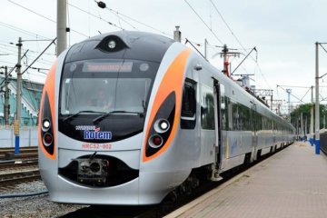 Для вболівальників пустять  потяг напередодні матчу Україна-Білорусь
