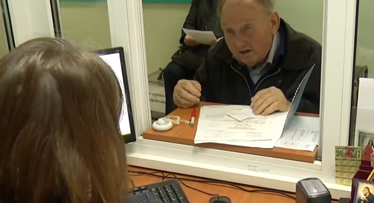 Пенсіонер. Фото: скрін youtube