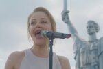Тіна Кароль, кадр із кліпу на пісню "One Nation Under Love"